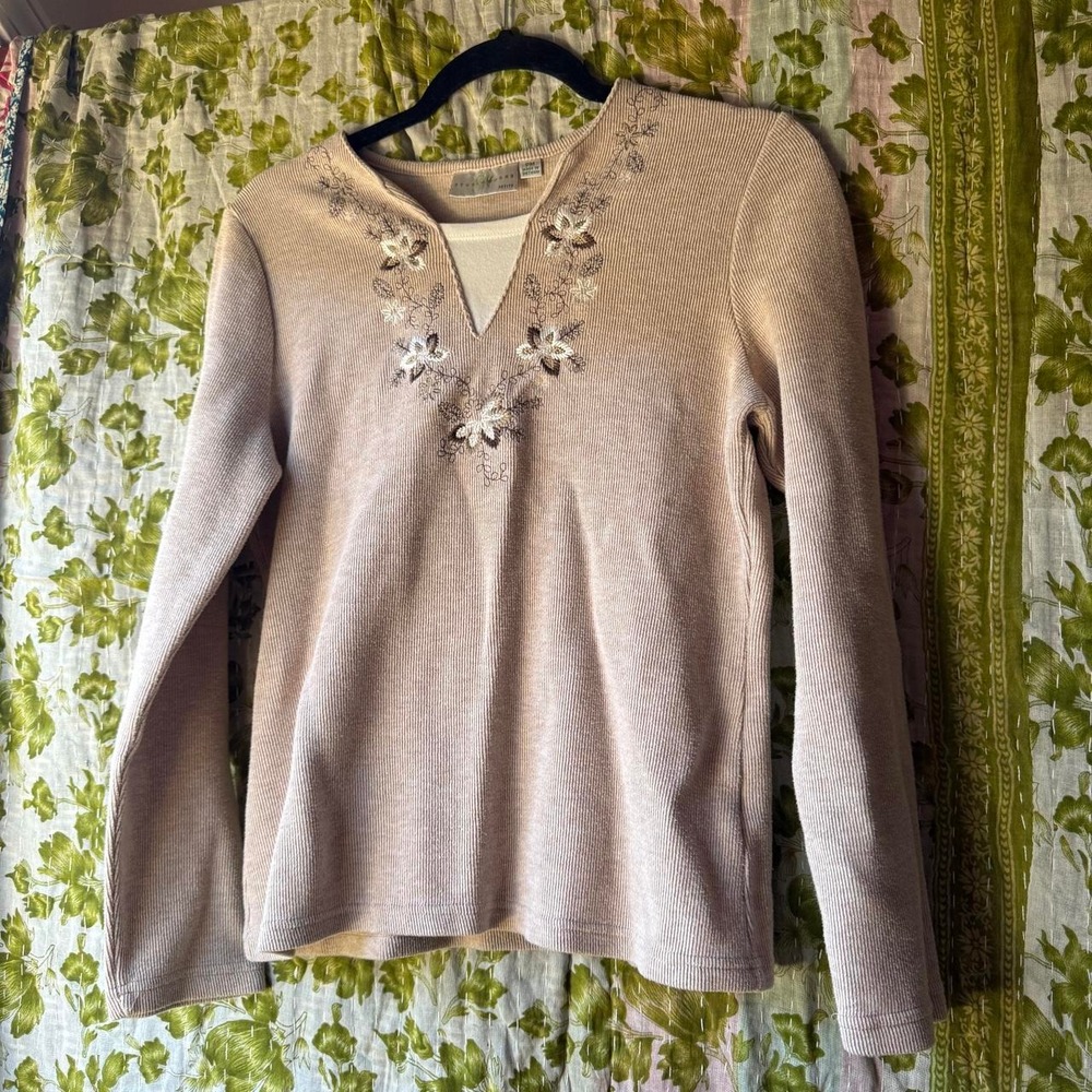 90s Floral Embroidered Ribbed V Neck Top Taupe Petite M